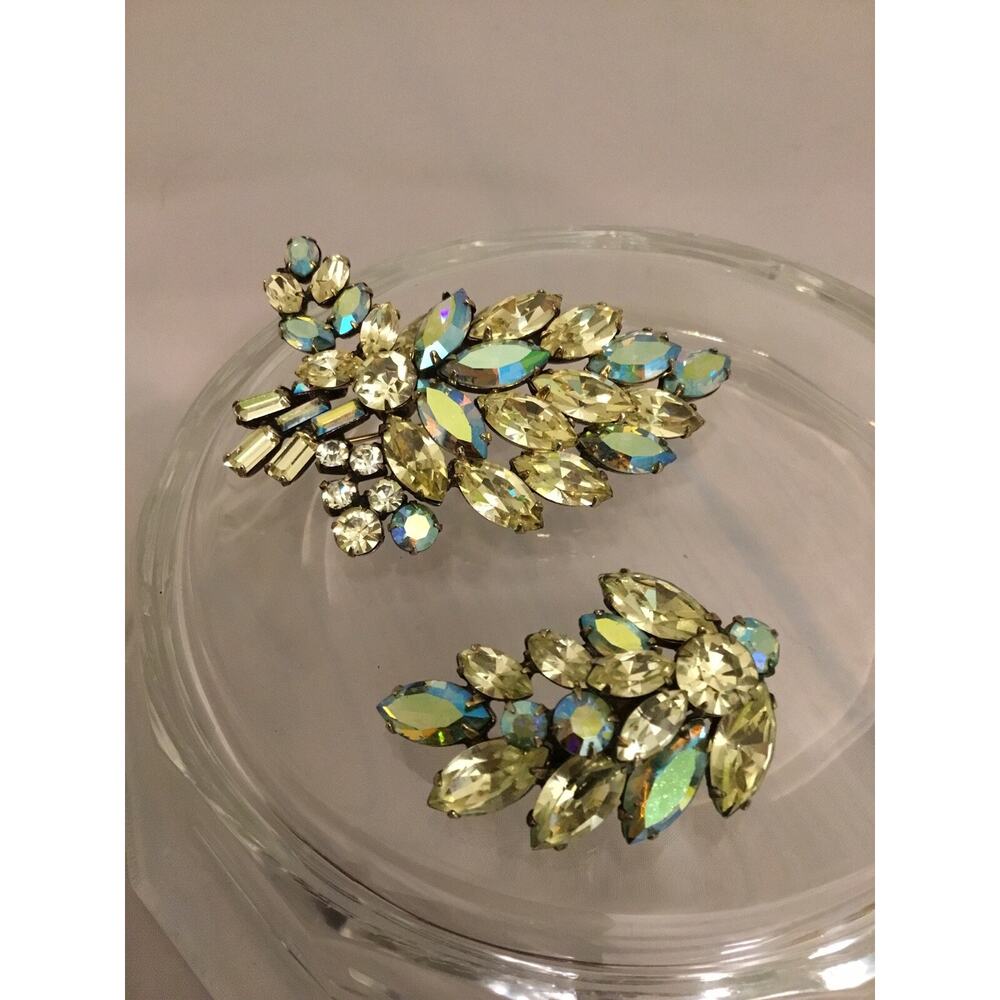 Vintage REGENCY Yellow/Green Aurora Borealis Marquise Rhinestone Brooch/Pin Plus